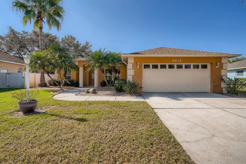6614 67TH COURT E BRADENTON, FL 34203