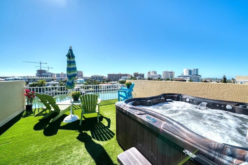 145 BRIGHTWATER DRIVE UNIT 8 CLEARWATER BEACH, FL 33767