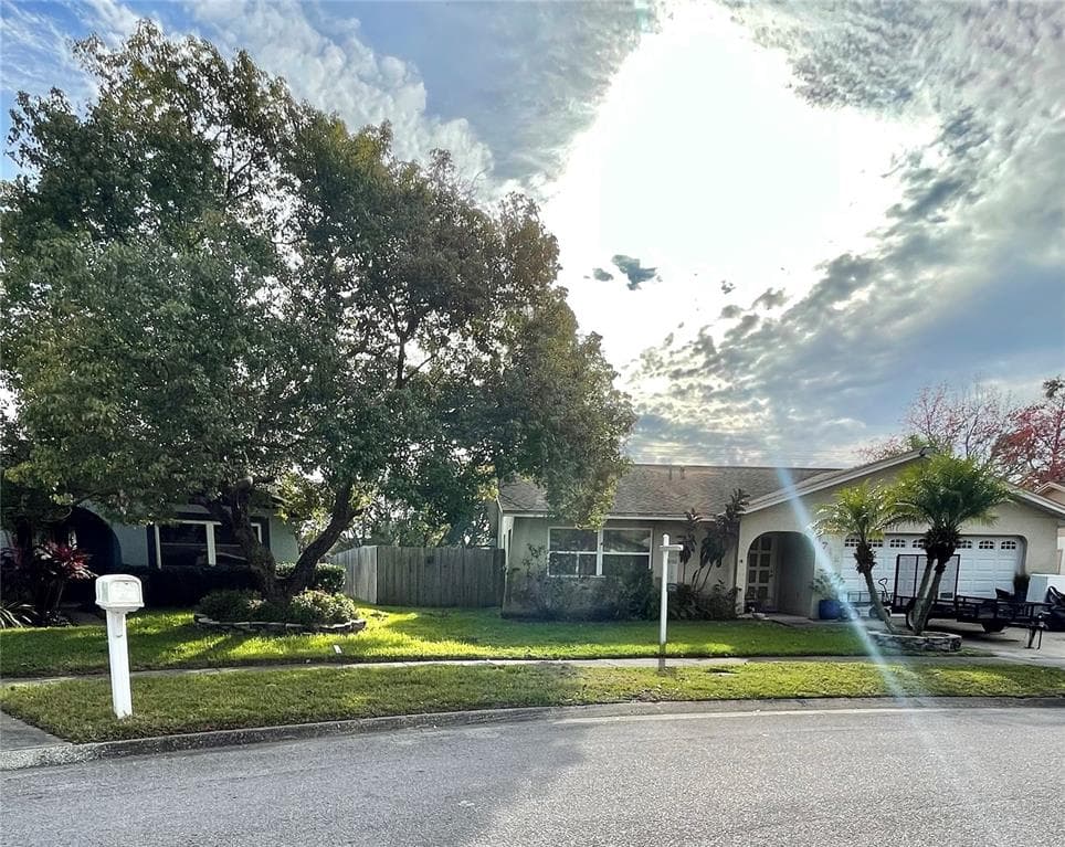 4712 RIDGE POINT DRIVE TAMPA, FL 33624