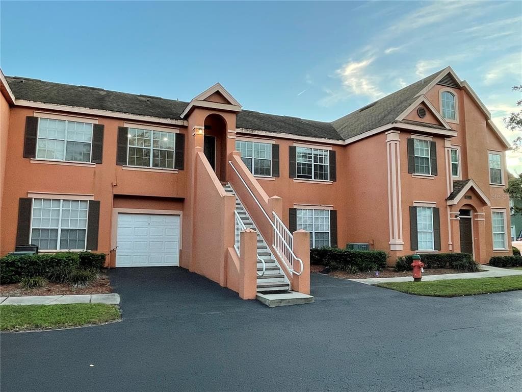 9248 LAKE CHASE ISLAND WAY UNIT 9248 TAMPA, FL 33626