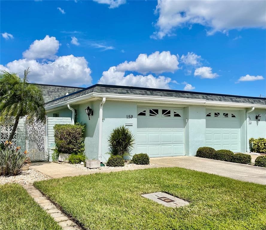 159 BOCA CIEGA POINT BOULEVARD N ST PETERSBURG, FL 33708