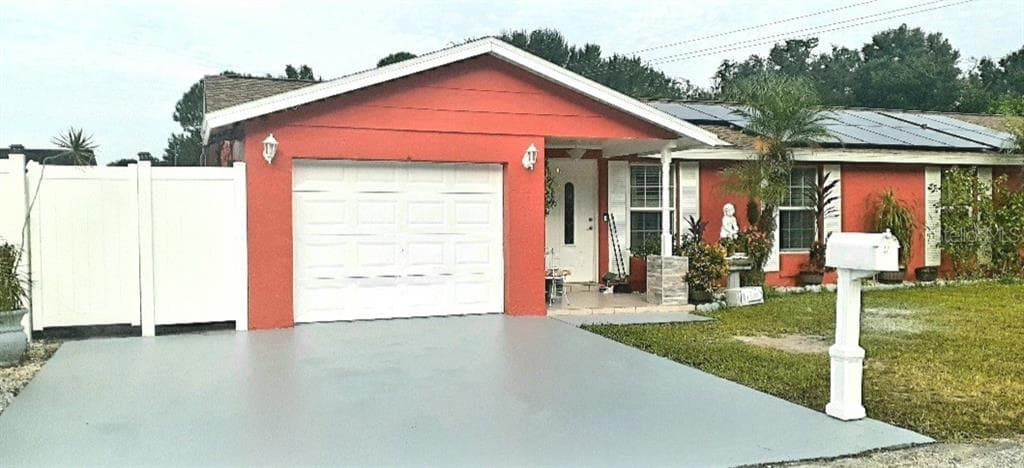 8214 PENNYWELL PLACE TAMPA, FL 33615