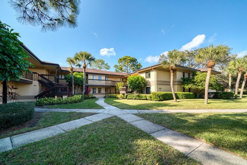 2679 SABAL SPRINGS CIRCLE UNIT 206 CLEARWATER, FL 33761