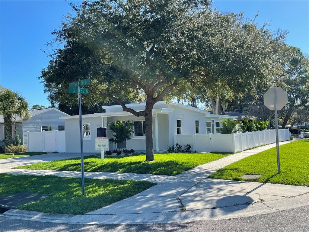 8201 DIAGONAL ROAD N ST PETERSBURG, FL 33702