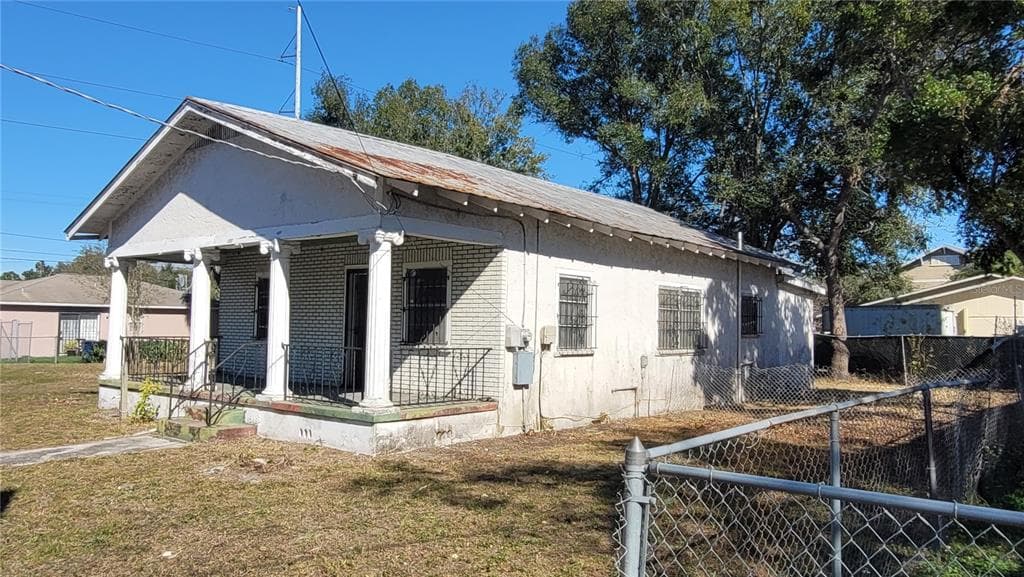 3621 SARAH STREET TAMPA, FL 33605