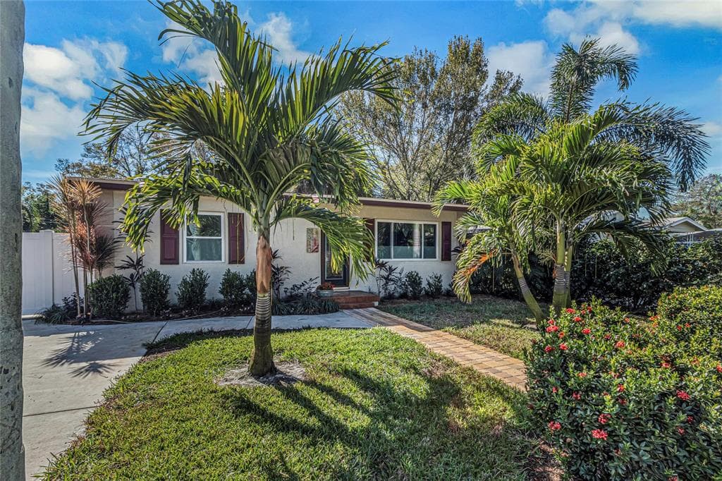 5514 16TH AVENUE S GULFPORT, FL 33707