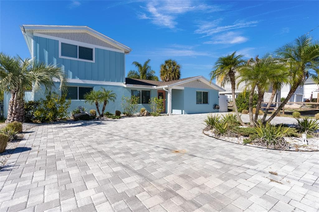 13327 SUSAN DRIVE HUDSON, FL 34667