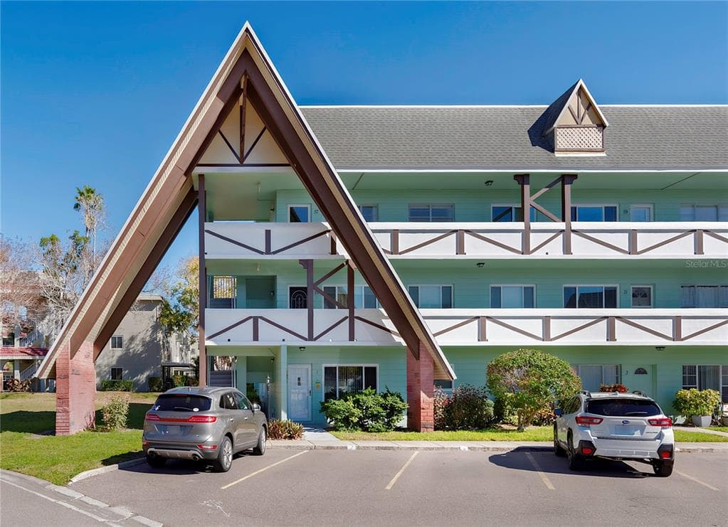2043 DENMARK STREET UNIT 63 CLEARWATER, FL 33763