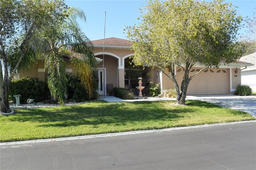 10222 MOSHIE LANE SAN ANTONIO, FL 33576