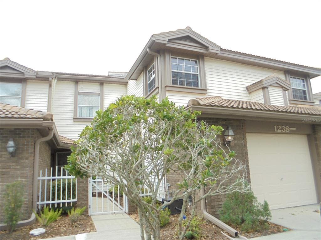 1238 CLAYS TRAIL UNIT 1005 OLDSMAR, FL 34677