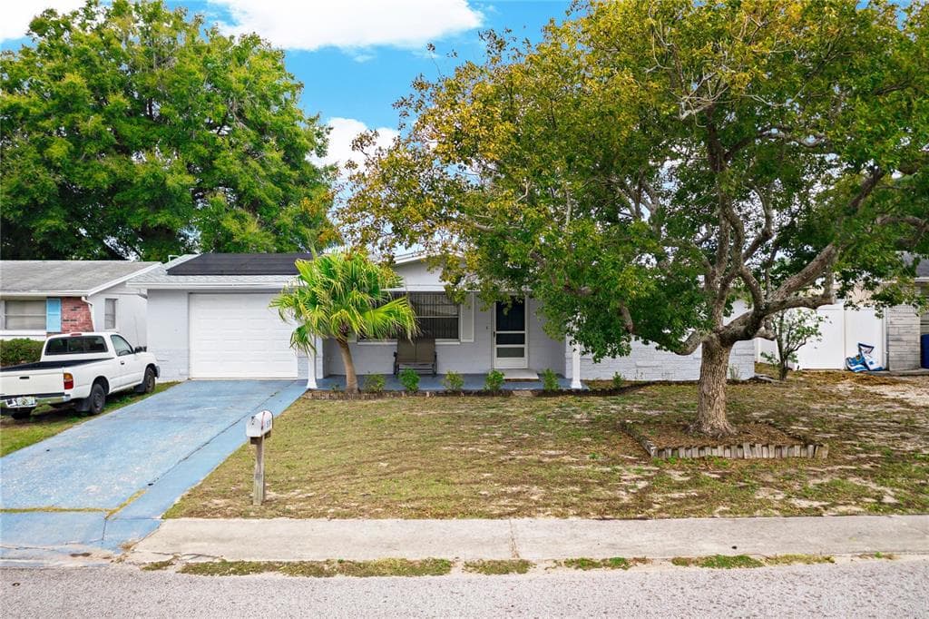 5247 BOB WHITE DRIVE HOLIDAY, FL 34690