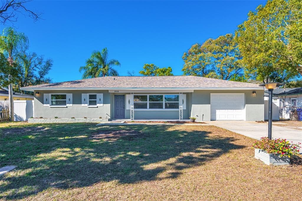 1010 EMERSON DRIVE DUNEDIN, FL 34698