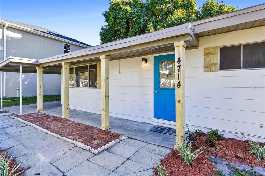 4714 W LEILA AVENUE TAMPA, FL 33616