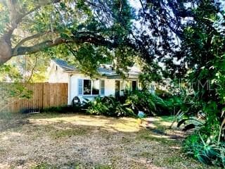 10924 71ST AVENUE SEMINOLE, FL 33772