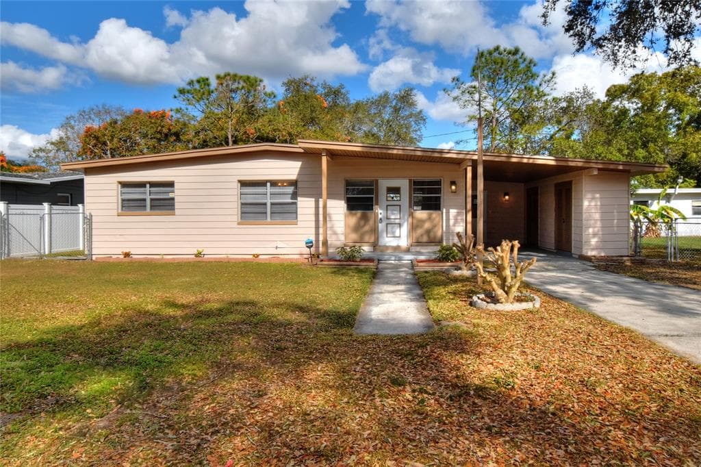 2336 S CRYSTAL LAKE DRIVE LAKELAND, FL 33801
