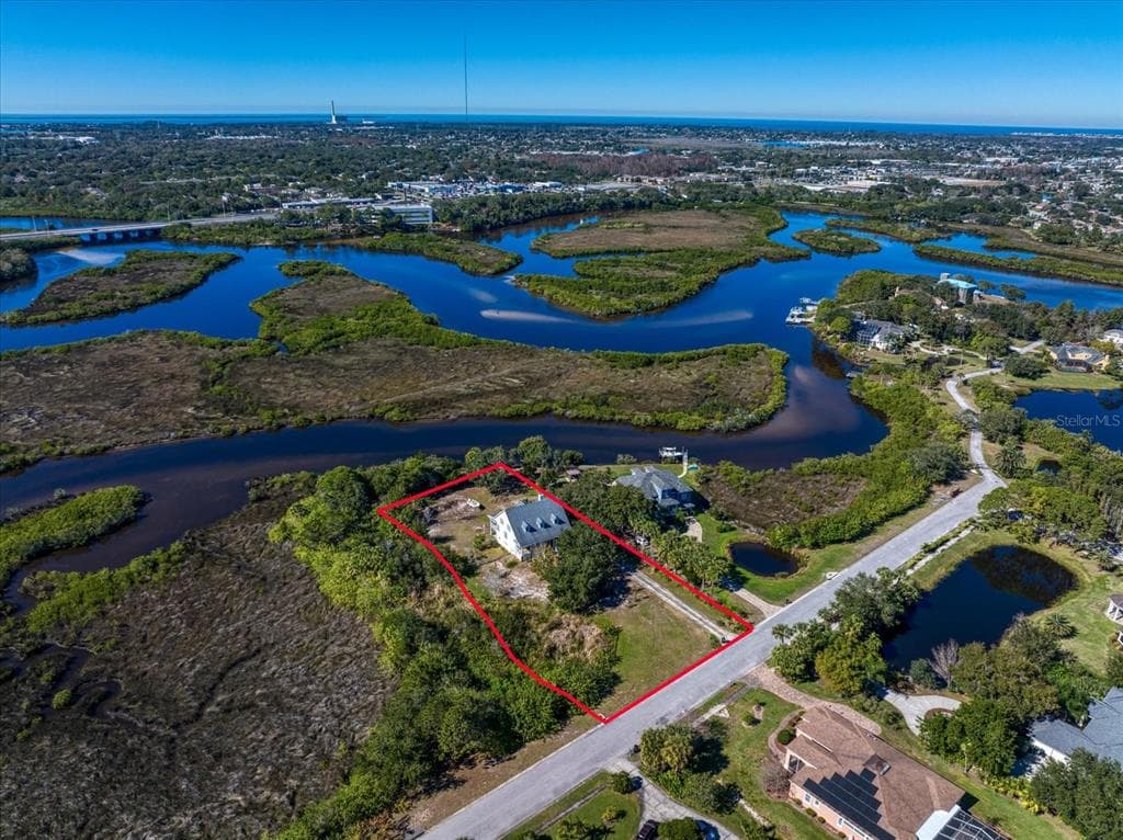 1456 N JASMINE AVENUE TARPON SPRINGS, FL 34689