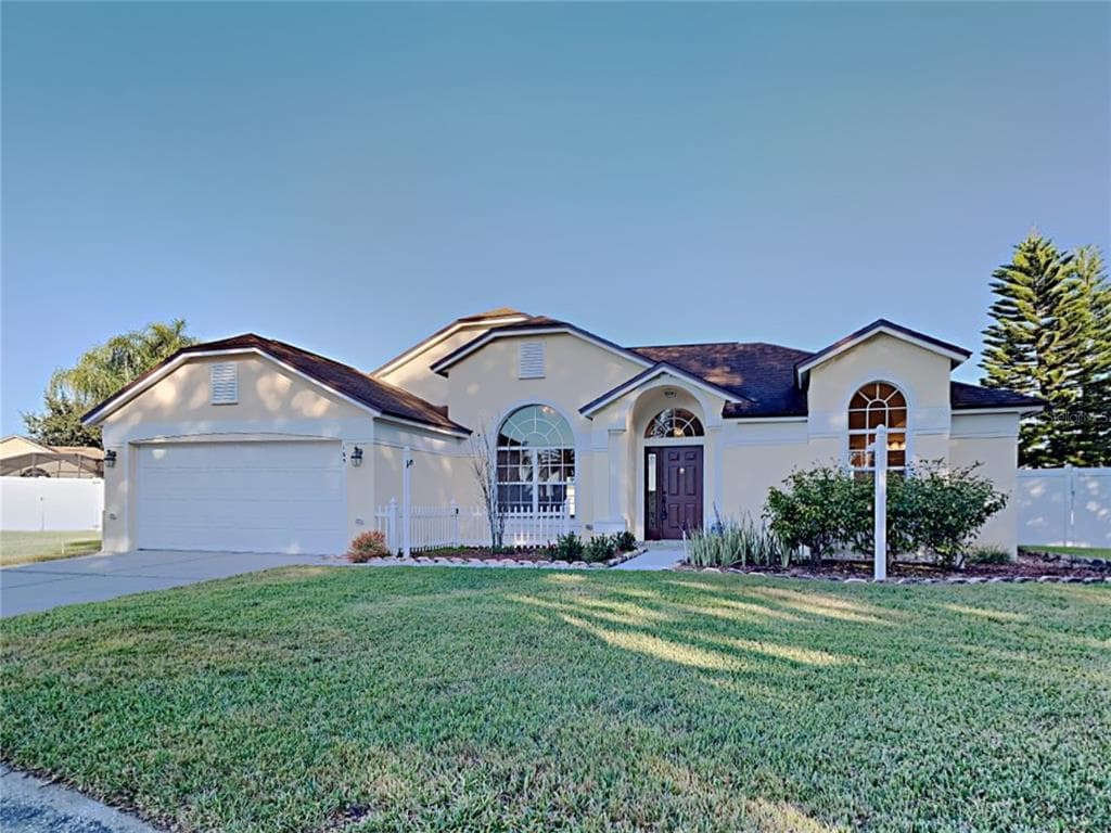 165 ADRIANA COURT DAVENPORT, FL 33896