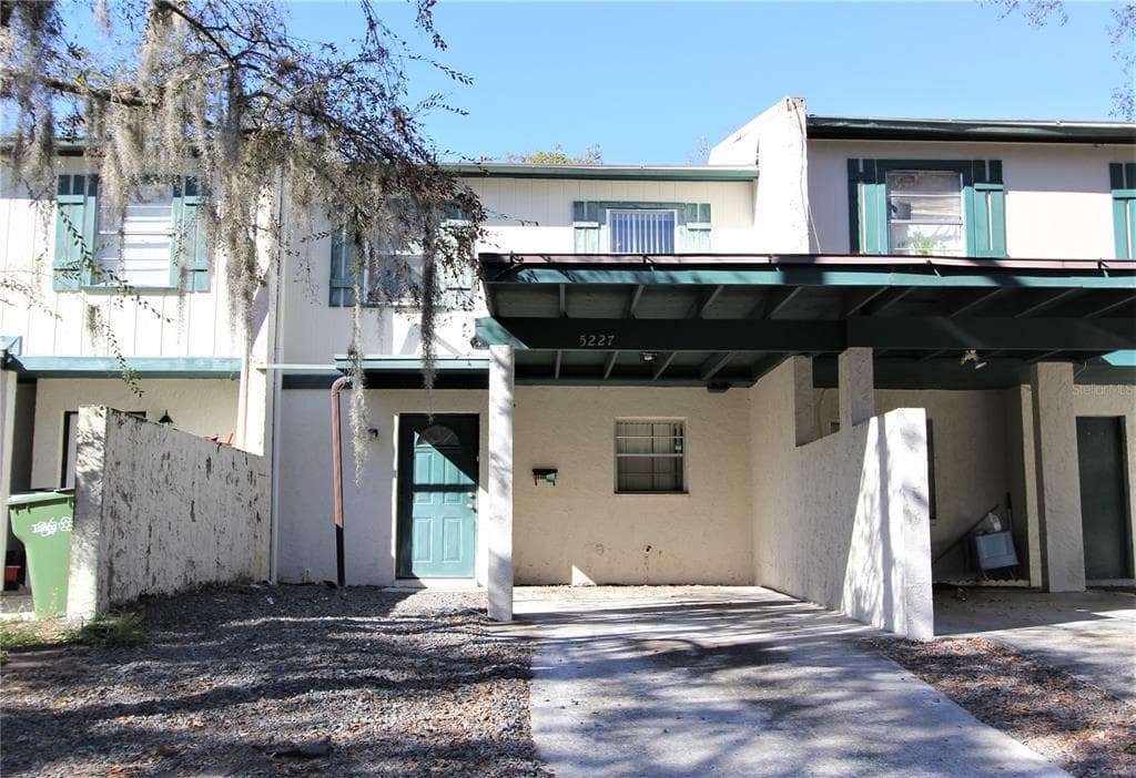 5227 TENNIS COURT CIRCLE