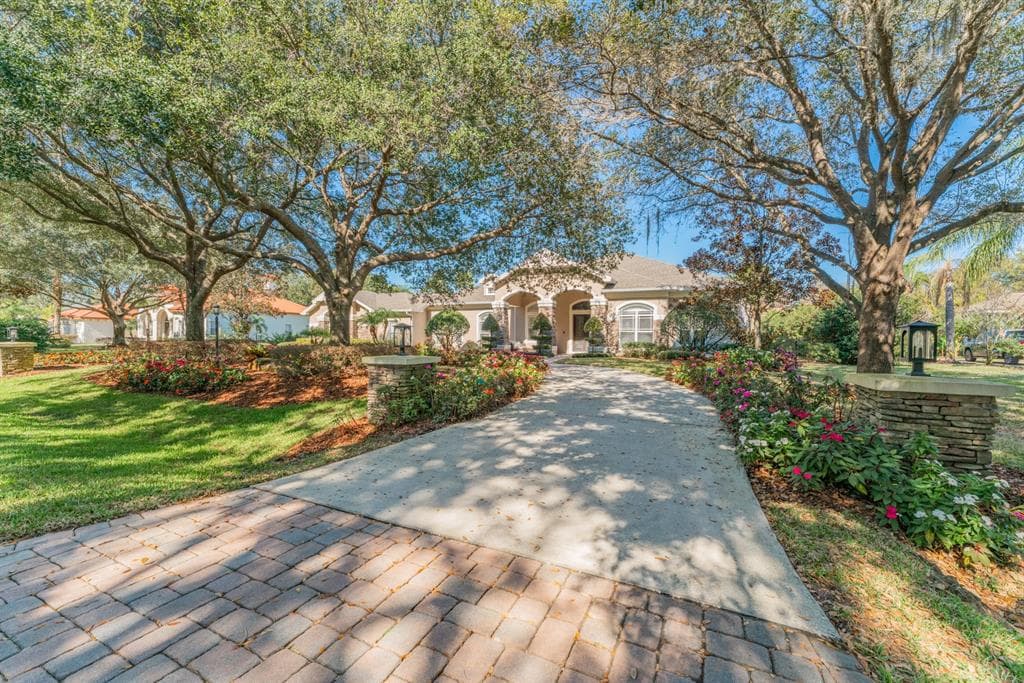 8503 KENTUCKY DERBY DRIVE ODESSA, FL 33556