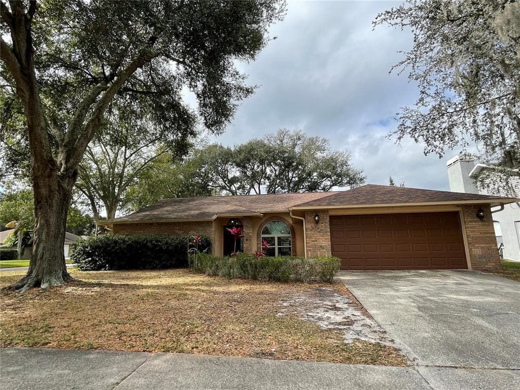 1327 MONTE LAKE DRIVE VALRICO, FL 33596
