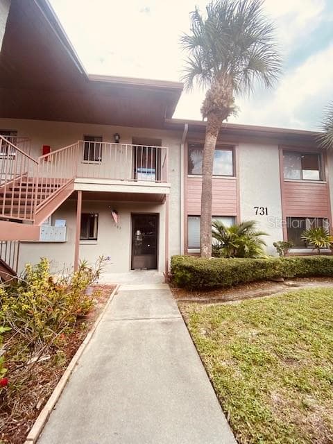 731 83RD AVENUE N UNIT 203 ST PETERSBURG, FL 33702