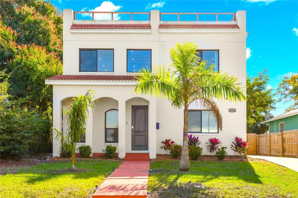 1018 7TH AVENUE S ST PETERSBURG, FL 33705