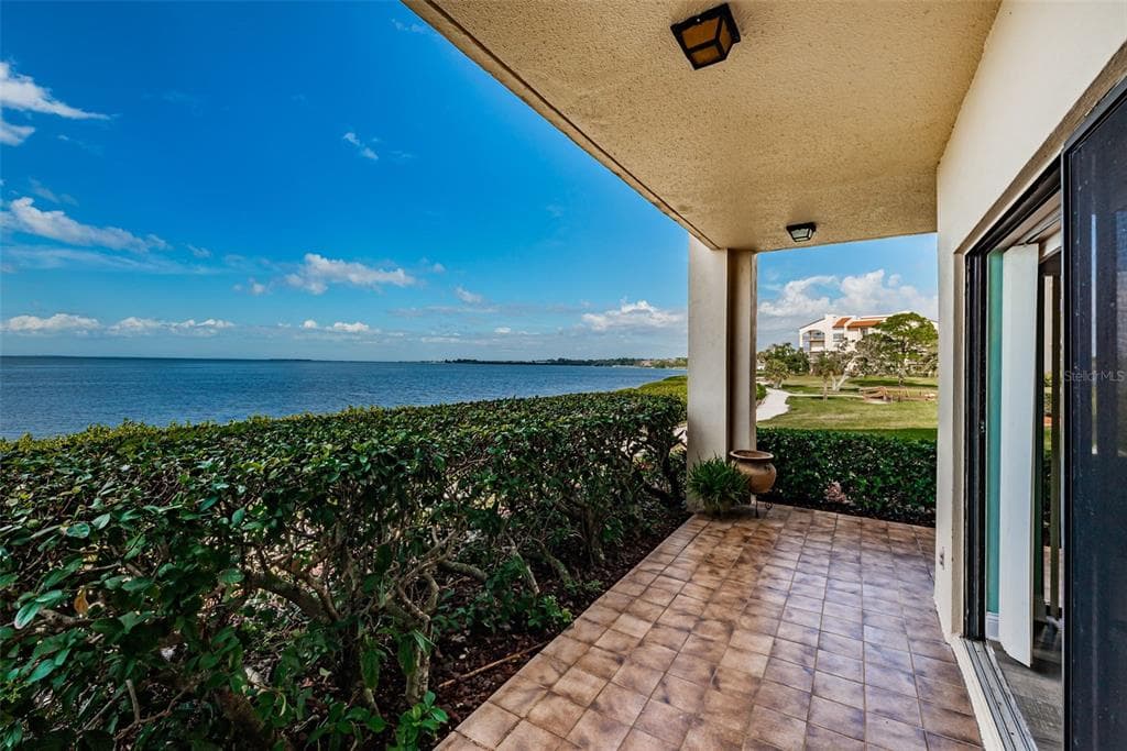404 MARINER DRIVE UNIT 404 TARPON SPRINGS, FL 34689