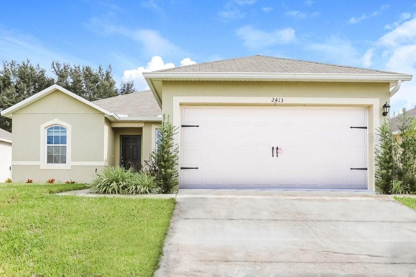 2413 VALHALLA DRIVE TAVARES, FL 32778