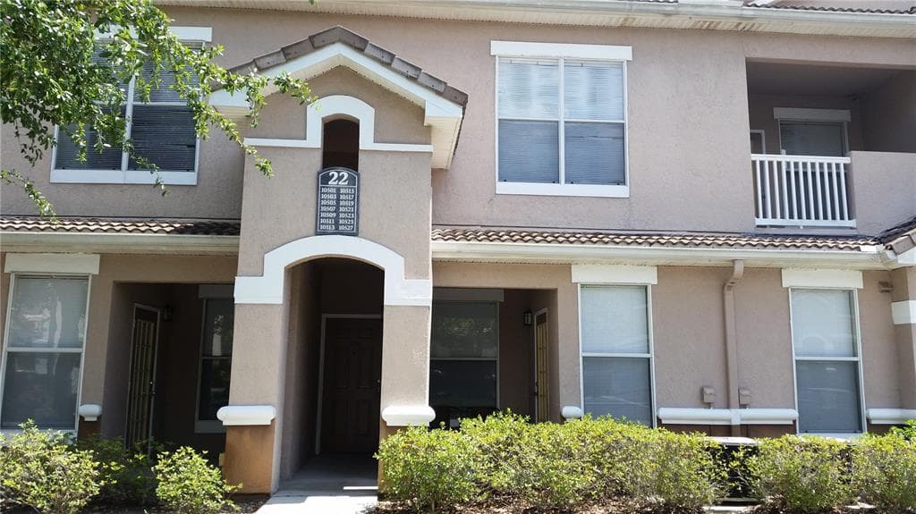 10519 VILLA VIEW CIRCLE UNIT 10519 TAMPA, FL 33647