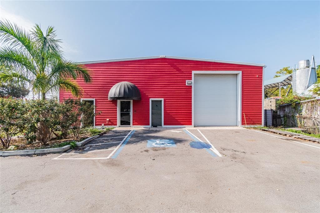 4706 N THATCHER AVENUE TAMPA, FL 33614