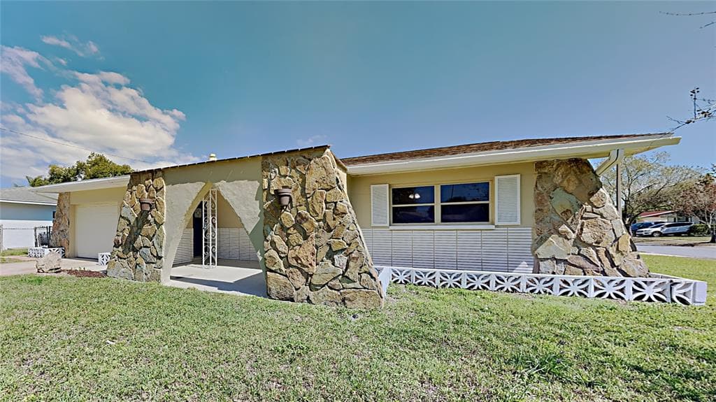 9301 TEMPLE AVENUE SEMINOLE, FL 33772