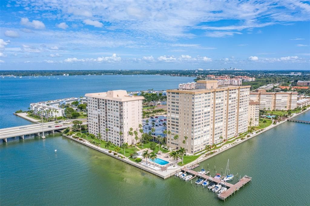 5200 BRITTANY DRIVE S UNIT 1508 ST PETERSBURG, FL 33715