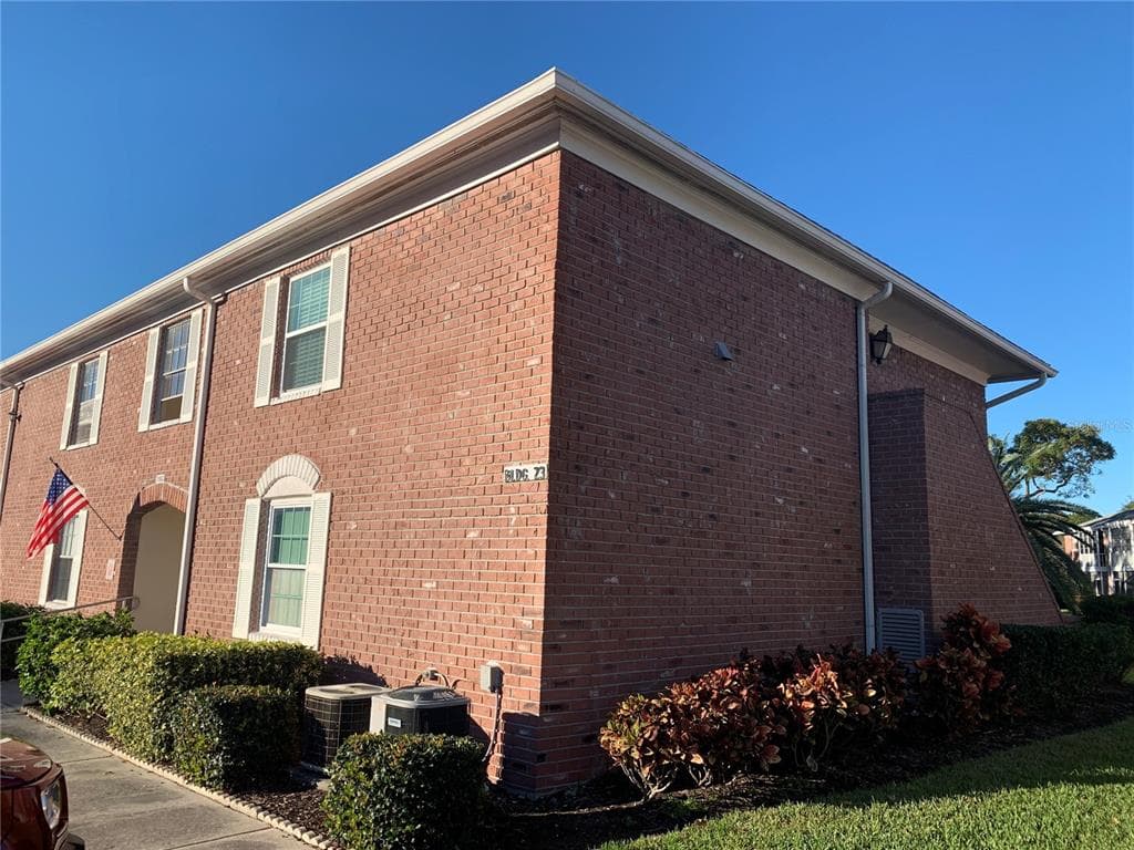 3963 35TH WAY S UNIT 138 ST PETERSBURG, FL 33711