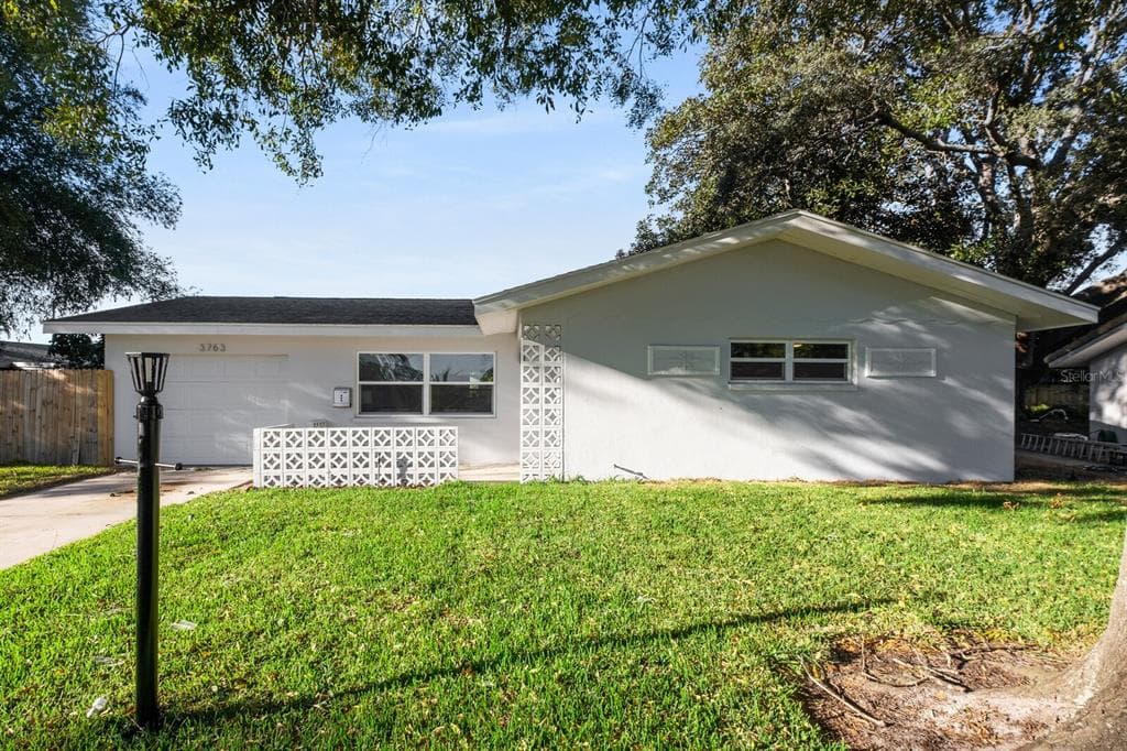 3763 17TH AVENUE N ST PETERSBURG, FL 33713