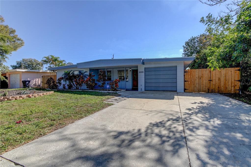 5288 56TH TERRACE N ST PETERSBURG, FL 33709