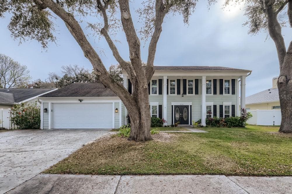 3216 PLEASANT LAKE DRIVE TAMPA, FL 33618
