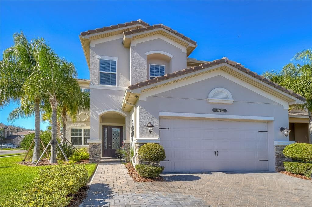30963 LINDENTREE DRIVE WESLEY CHAPEL, FL 33543