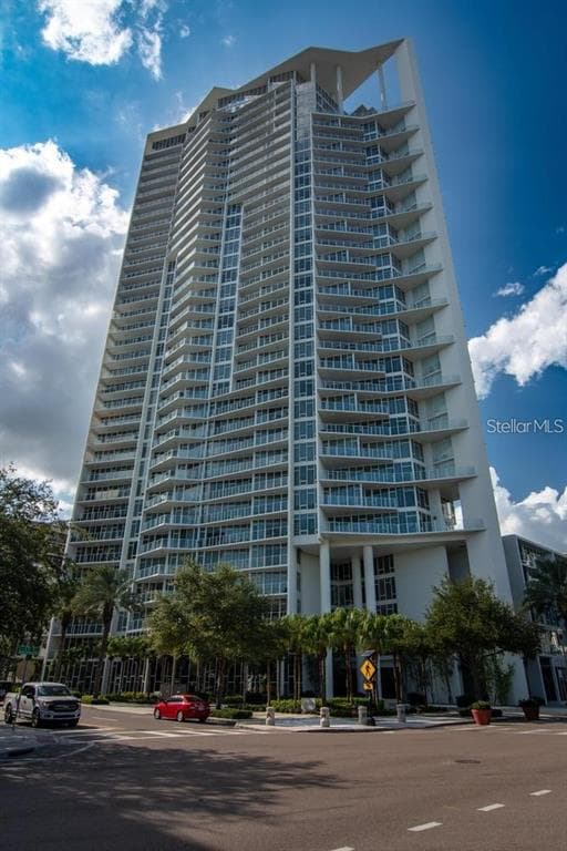 145 2ND AVENUE S UNIT 614 ST PETERSBURG, FL 33701