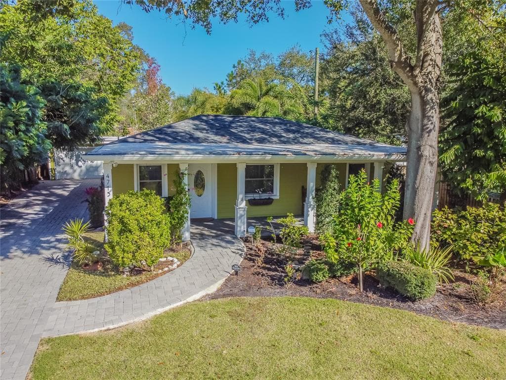 4715 W TAMBAY AVENUE TAMPA, FL 33611