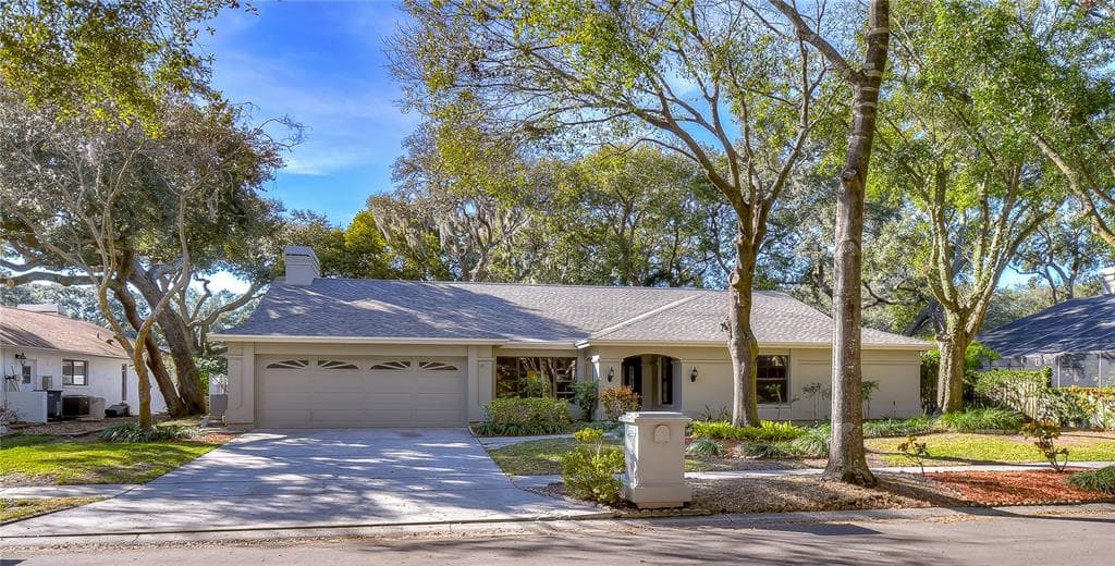 13908 SEAFORTH MANOR WAY TAMPA, FL 33613
