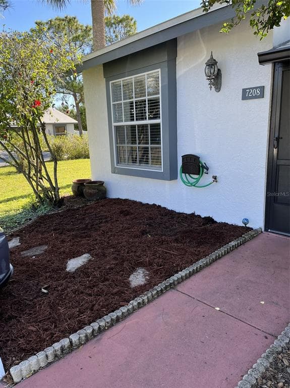7208 PARKSIDE VILLAS DRIVE ST PETERSBURG, FL 33709