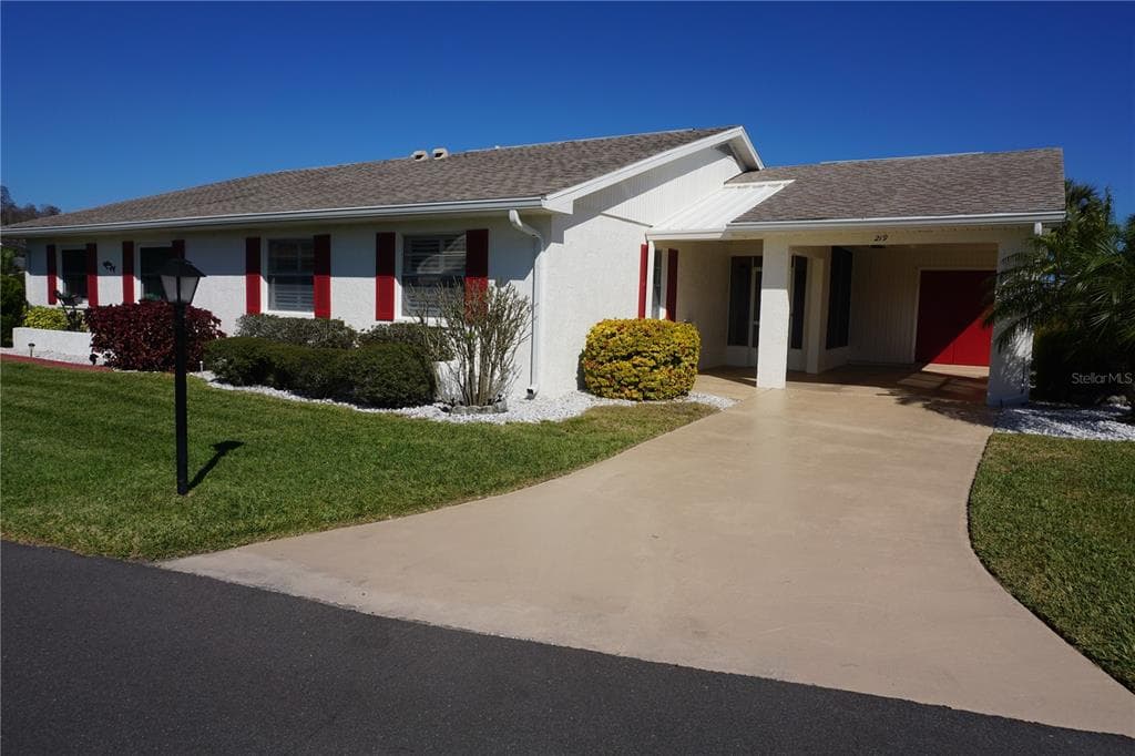 219 GLENELLEN PLACE UNIT 205 SUN CITY CENTER, FL 33573