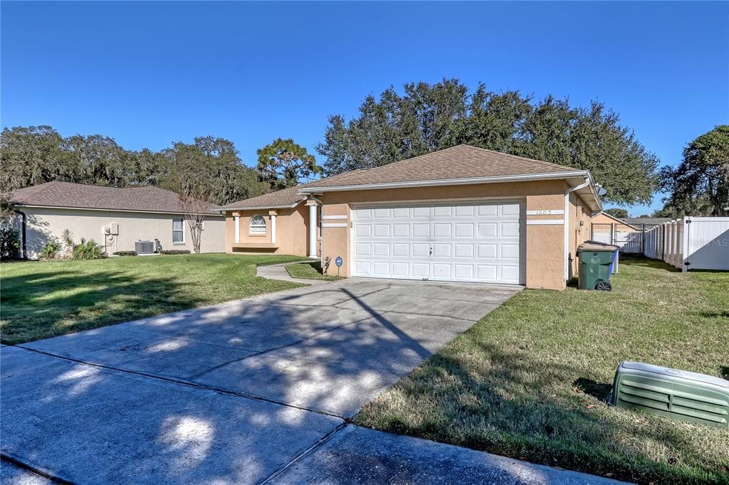 1605 CYPRESS WOODS CIRCLE ST CLOUD, FL 34772