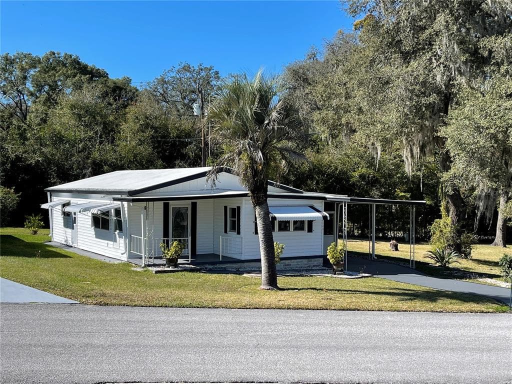 6123 RIDGEWOOD DRIVE ZEPHYRHILLS, FL 33542