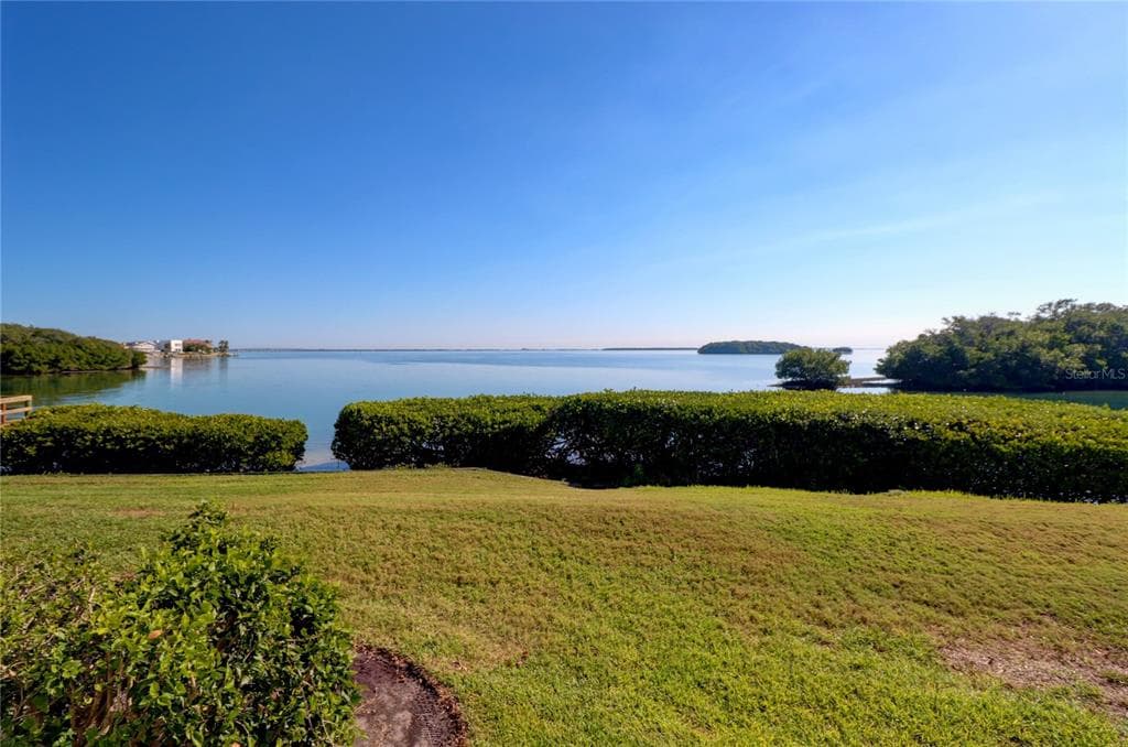 1515 PINELLAS BAYWAY S UNIT 2 TIERRA VERDE, FL 33715
