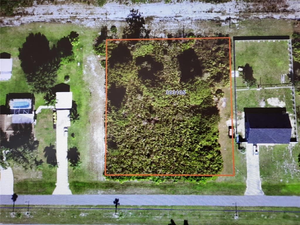 214 PARK AVENUE INDIAN LAKE ESTATES, FL 33855