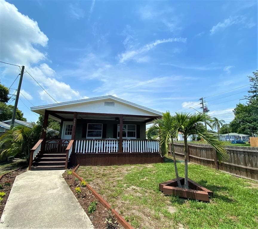 2626 16TH STREET N ST PETERSBURG, FL 33704