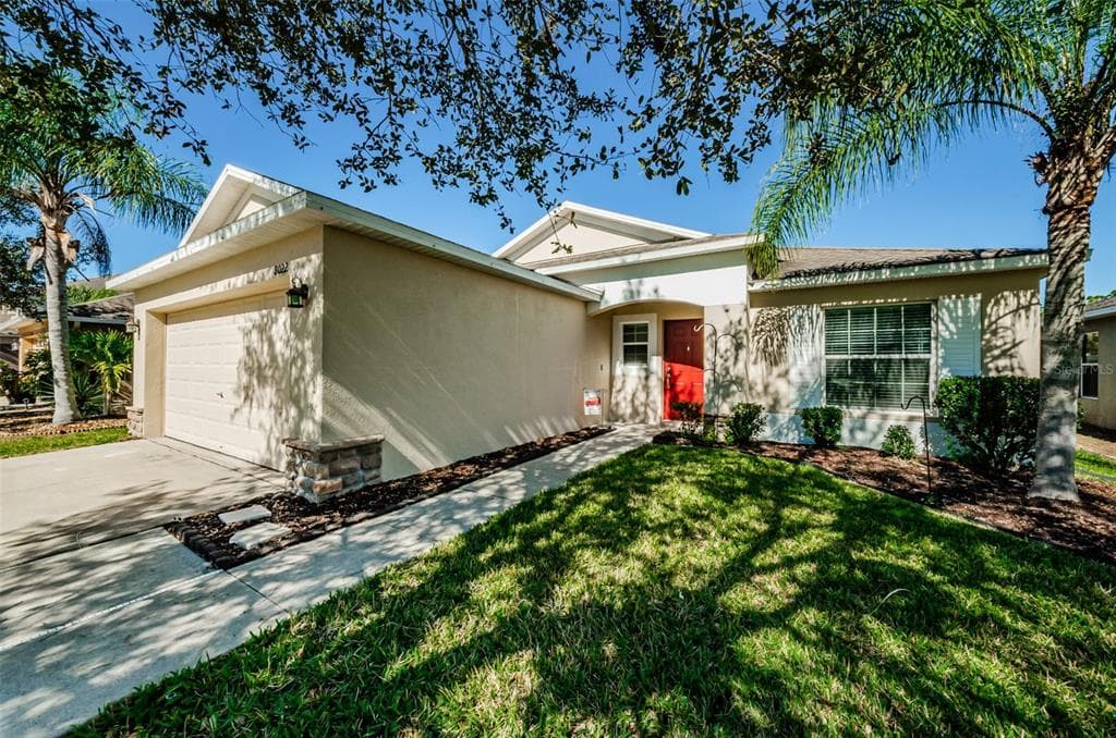 8022 ALAMOSA WOOD AVENUE RUSKIN, FL 33573