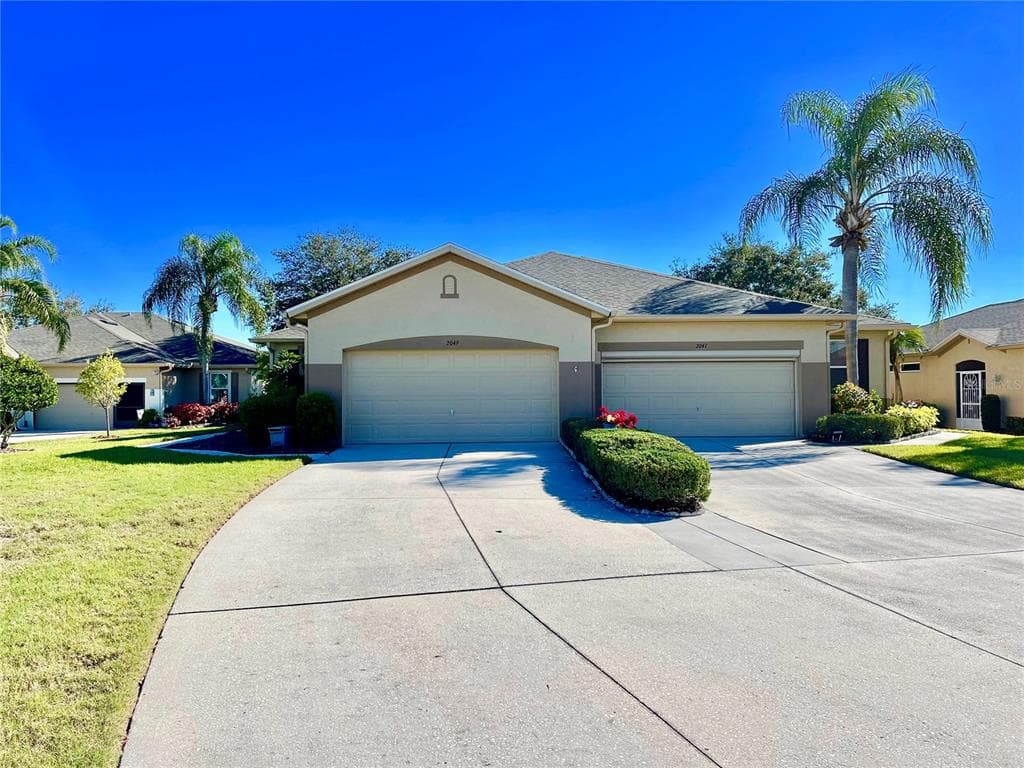 2049 ACADIA GREENS DRIVE UNIT 2049 SUN CITY CENTER, FL 33573