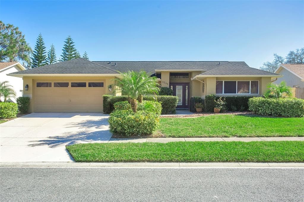 5244 SALTAMONTE DRIVE